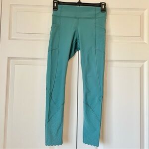 Lululemon womens scalloped hem running leggings, sage green, size 4
